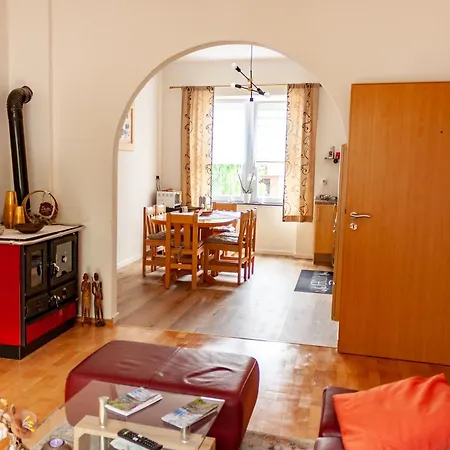 Betty アパート ベルンカステル・クース